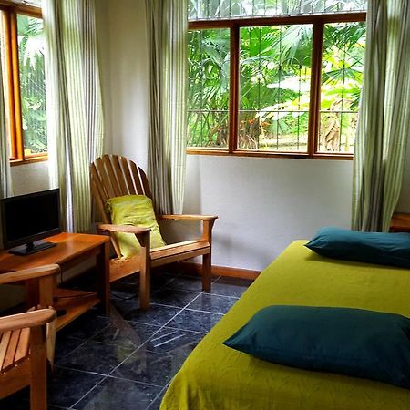 3 Bamboo Eco Lodge Cahuita Exterior photo