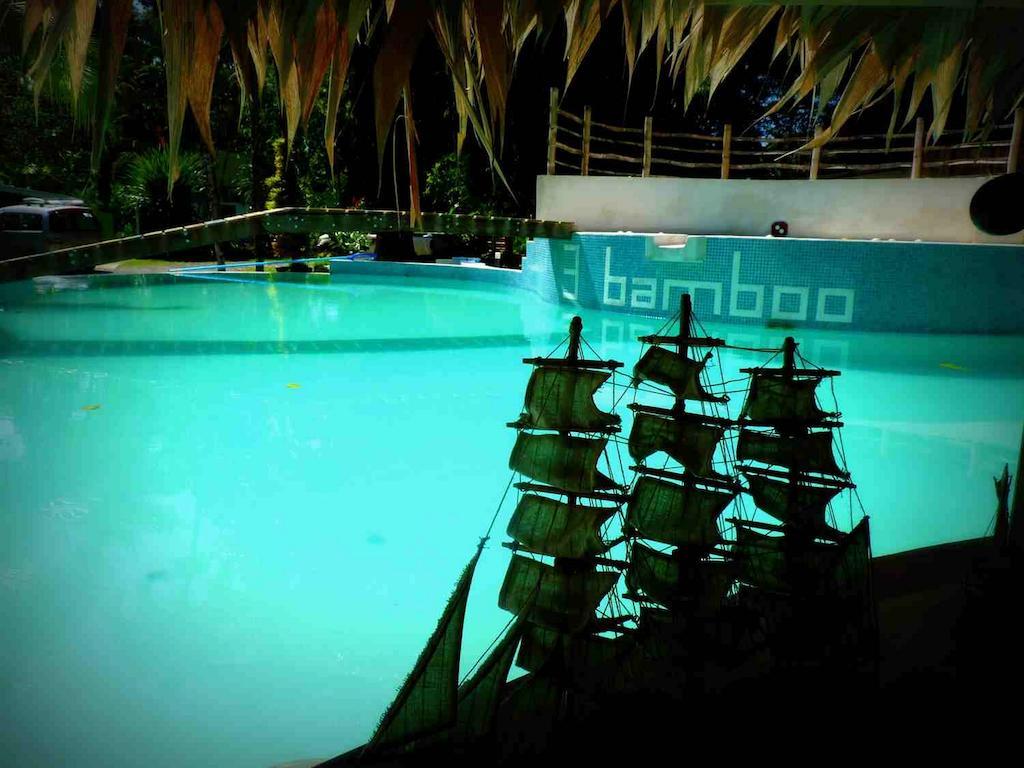 3 Bamboo Eco Lodge Cahuita Room photo