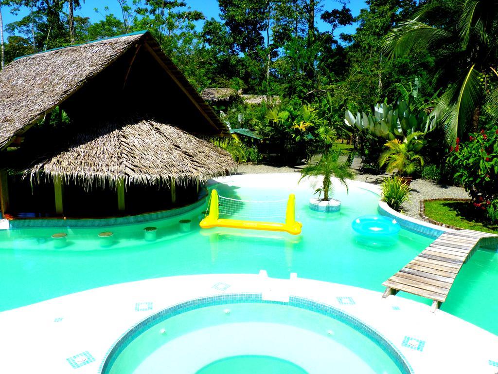 3 Bamboo Eco Lodge Cahuita Exterior photo