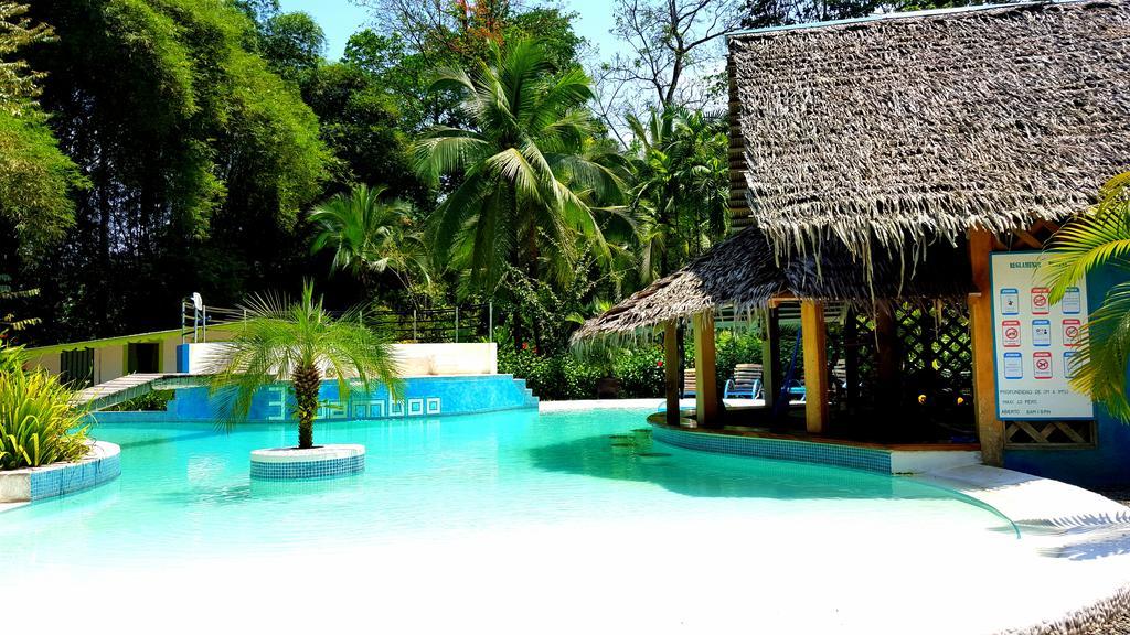 3 Bamboo Eco Lodge Cahuita Exterior photo