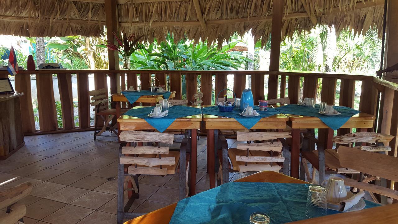 3 Bamboo Eco Lodge Cahuita Exterior photo