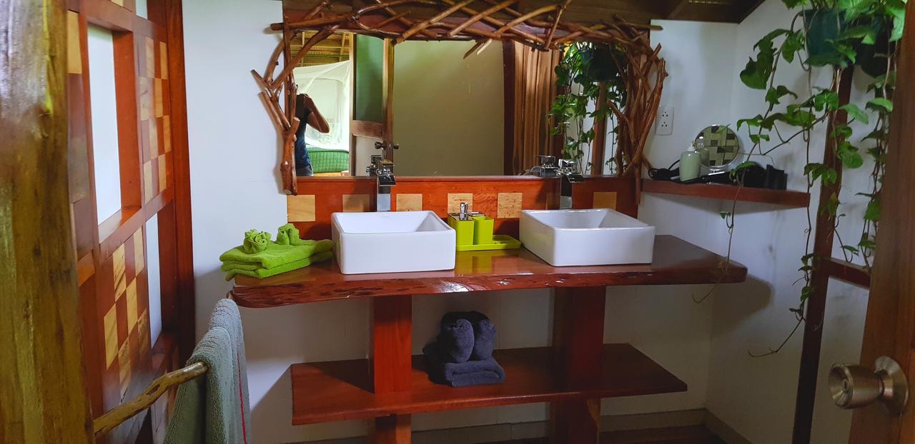 3 Bamboo Eco Lodge Cahuita Exterior photo